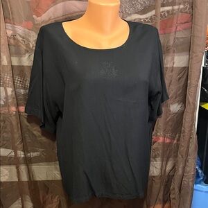 26 International Classic Black Top